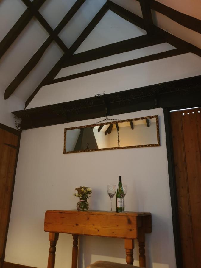 Delightful Cottage On The River Adur Close To Brighton & The Downs No Dogs Sorry Upper Beeding Dış mekan fotoğraf