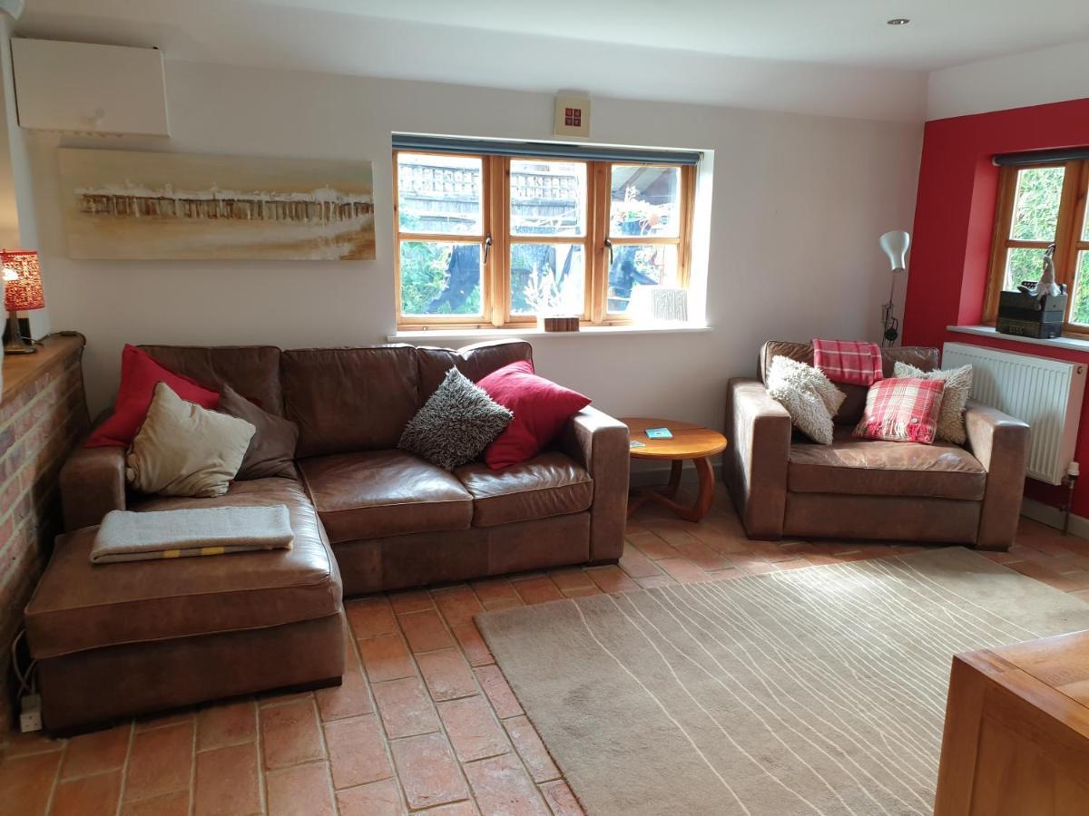 Delightful Cottage On The River Adur Close To Brighton & The Downs No Dogs Sorry Upper Beeding Dış mekan fotoğraf